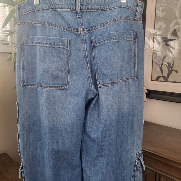 Wild Fable - Picture 2 of 7